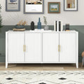 Dekorativer Aufbewahrungsschrank als Sideboard aus Holz mit Metallgriffen