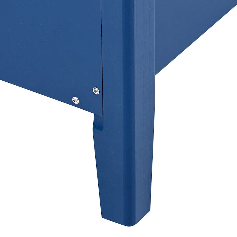 Dekorativer Aufbewahrungsschrank als Sideboard aus Holz mit Metallgriffen