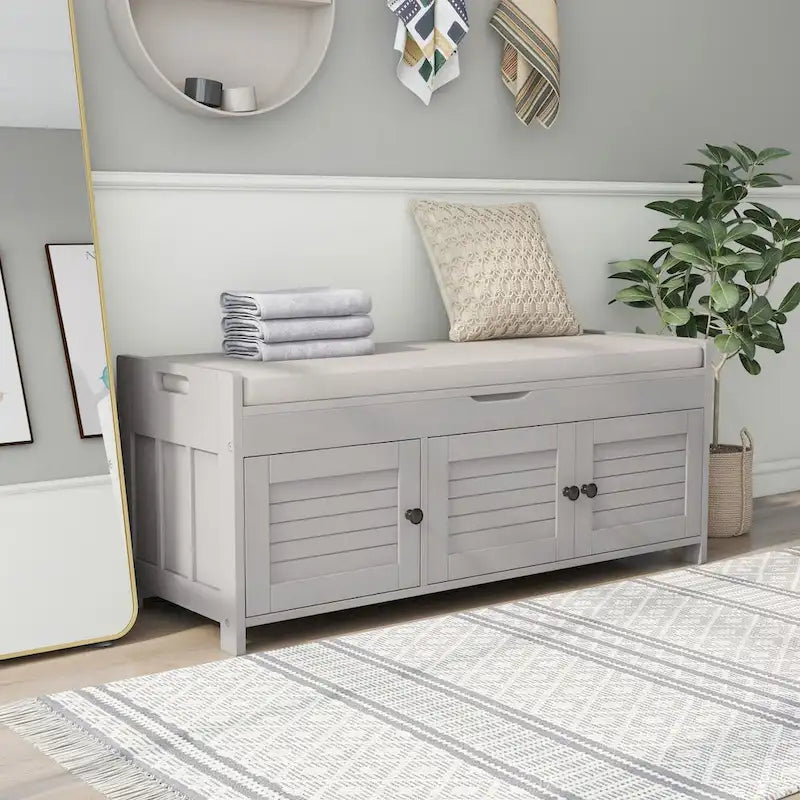Banc de rangement à 3 portes façon persienne, banc à chaussures avec coussin amovible et espace de rangement dissimulé