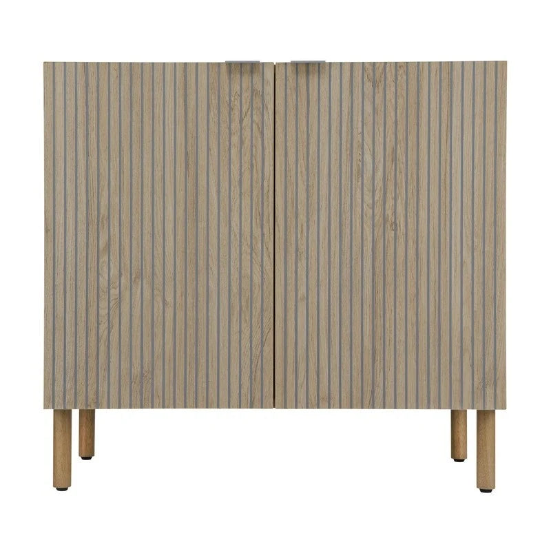 Brauner Schrank mit 2 Türen